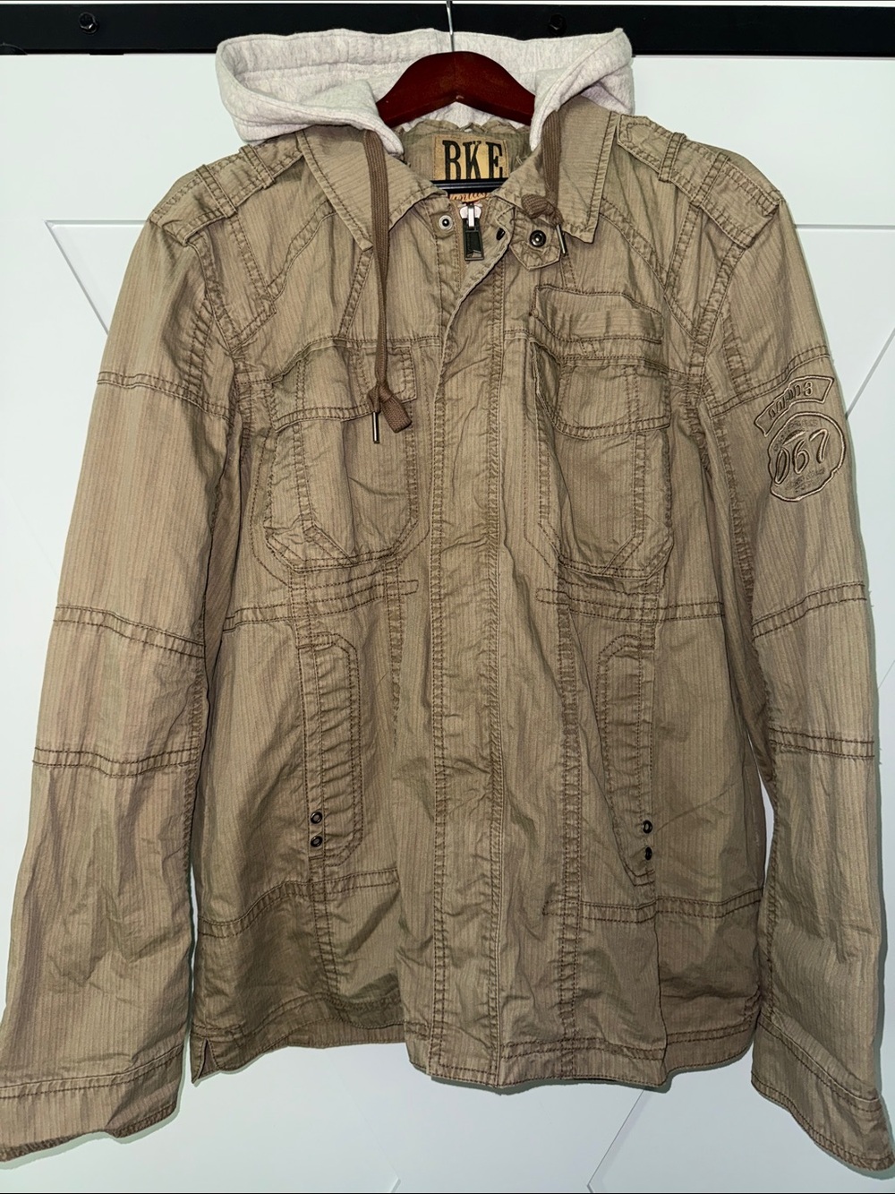 BKE Vintage Men’s Lightweight Hooded Jacket in Khaki Tan